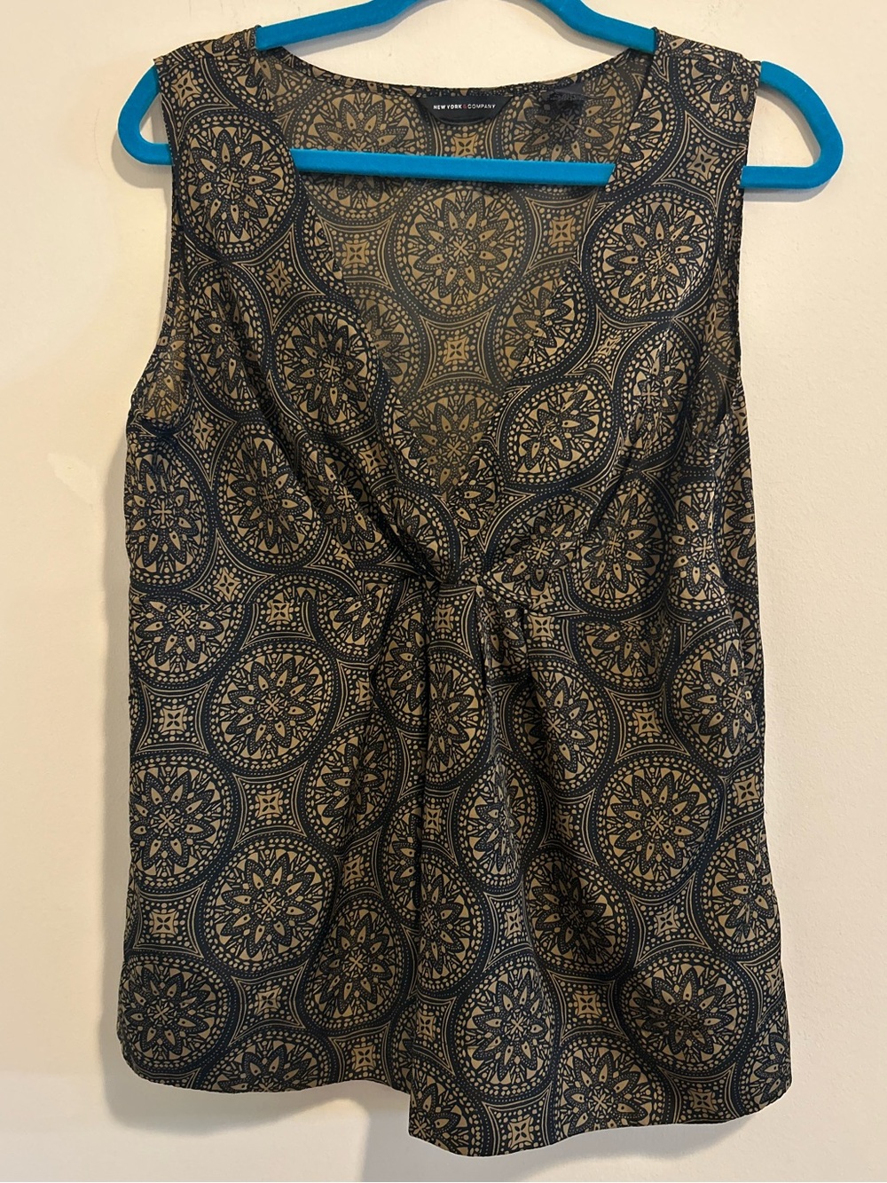 New‎ York & Company Black and Tan Medallion Twist-Front Camisole